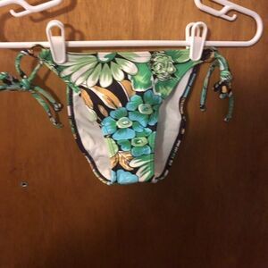 Bikini bottom